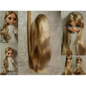 Blonde synthetic mohair Doll wig 9"-10" 16" long 24276