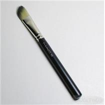 MAC 193 Angled Foundation Brush - 19 cm New Discontinued