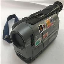 Sony Handycam Vision CCD-TRV62 SteadyShot 30x Digital Zoom Hi8 Camcorder