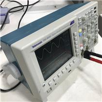 Tektronix TDS 3032C 2-Channel Digital Color Phosphor Oscilloscope 300Mhz 2.5GS/s