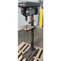 Delta Model 17-900 Floor Model Drill Press - POWERS ON - SEE DESC - PICKUP ONLY