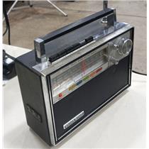 VINTAGE 1969 Brookwood 9333 Solid State Multi-Band AC/DC Radio - WORKING - READ
