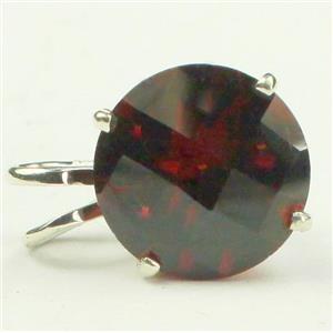 SP089, Mozambique Garnet 925 Sterling Silver Pendant