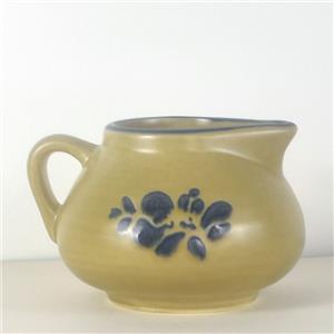 Vintage Pfaltzgraff Folk Art Gravy Boat 5-3/4" USA Good Cond