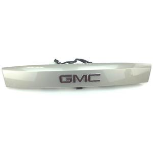 15915681 OEM 2007-2014 Chevy Liftgate Molding Without Camera With GMC Emblem